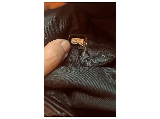 Borsa a tracolla Chanel Hobo in pelle nera Nero - vista 5