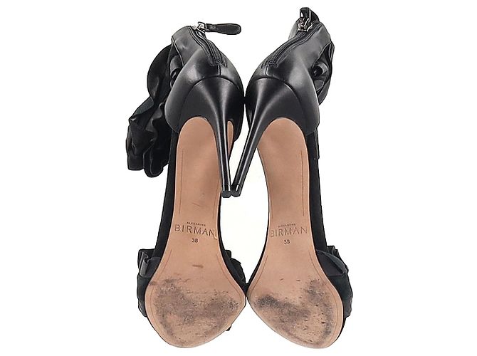 Alexandre Birman Sandalen mit Rüschenverzierung aus schwarzem Leder - Ansicht 6
