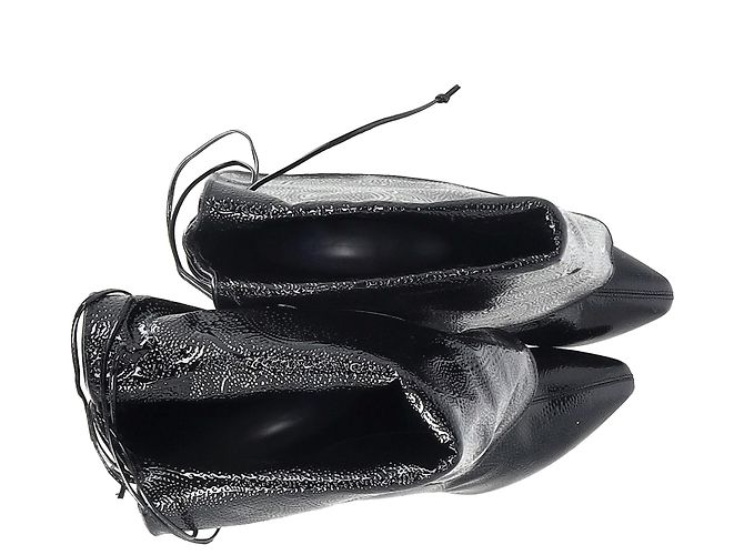 Botas acima do joelho Alexander McQueen em couro preto - vista 12