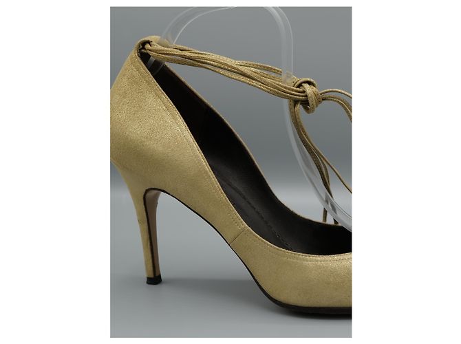 Loewe Tacones Dorado de Ante D'oro - vista 2