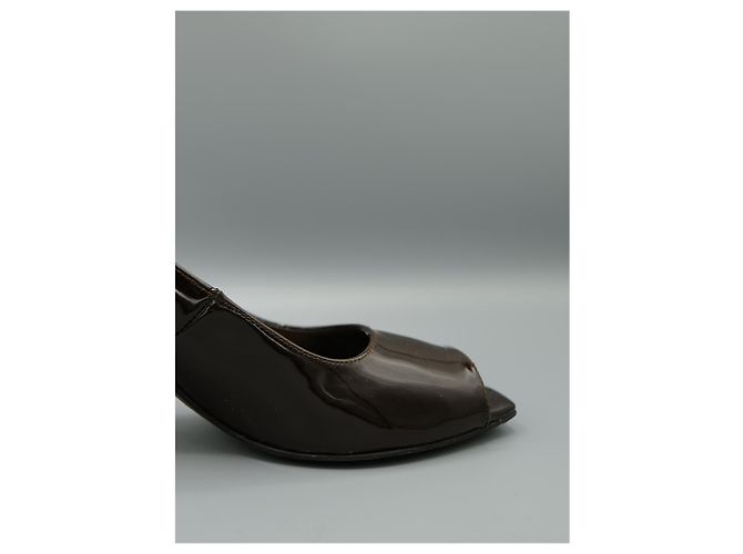 Autre Marque Tacones Marrones de Cuero - vista 2