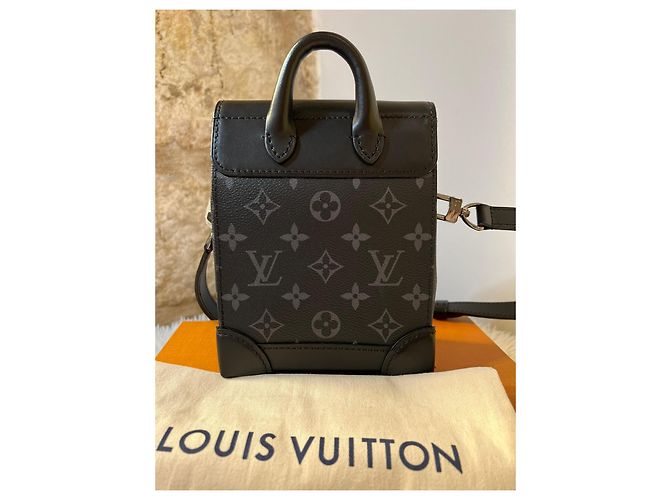 Louis Vuitton Nano Steamer

Louis Vuitton Nano Steamer Schwarz - Ansicht 11