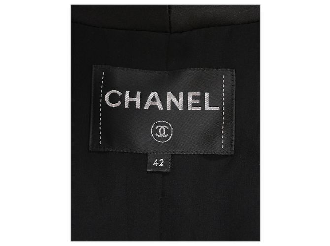 Chanel Single-Breasted Blazer in Deep Blue Wool - view 4