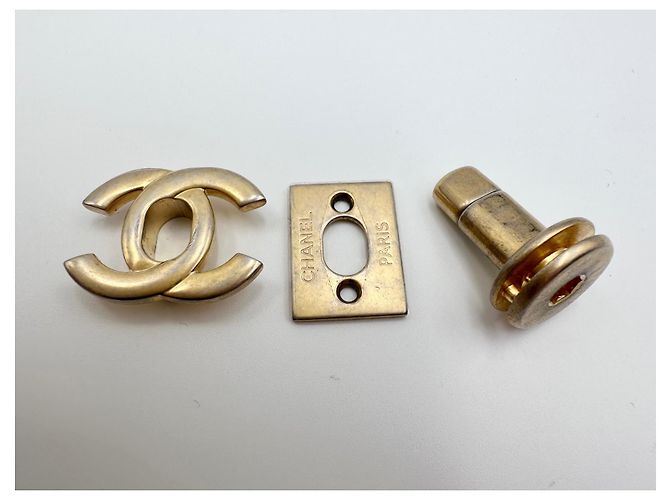 CHANEL chiusura originale CC turnlock oro anticato D'oro - vista 4