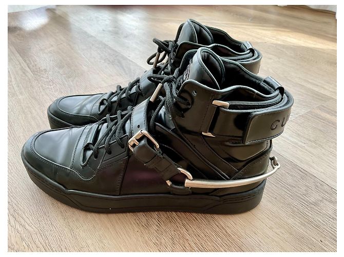 Botas Gucci de cuero negro - vista 3