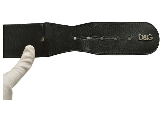Dolce & Gabbana Breiter Ledergürtel Schwarz mit silbernem Ring Größe 85 - Ansicht 6