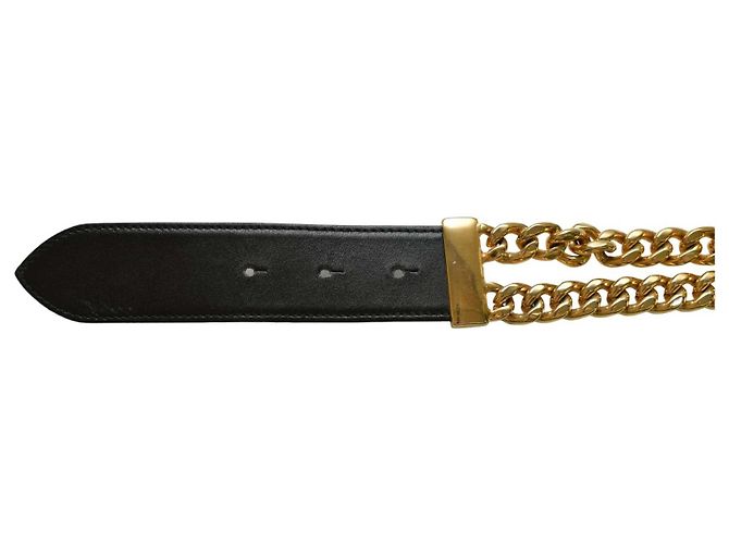 Cinto Iceberg de couro preto com fivela redonda dourada e correntes Gold hardware - vista 4
