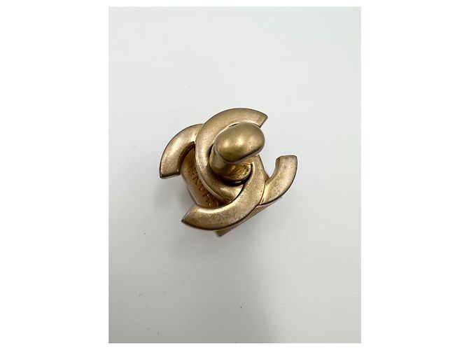 CHANEL chiusura originale CC turnlock D'oro - vista 2