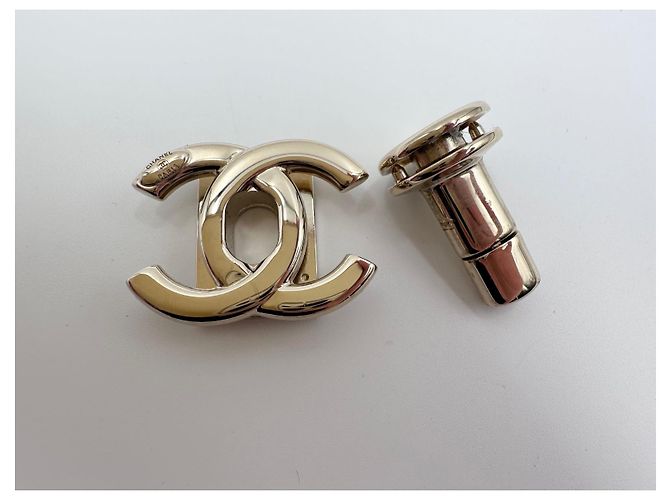 CHANEL chiusura originale CC turnlock oro lucido D'oro - vista 3