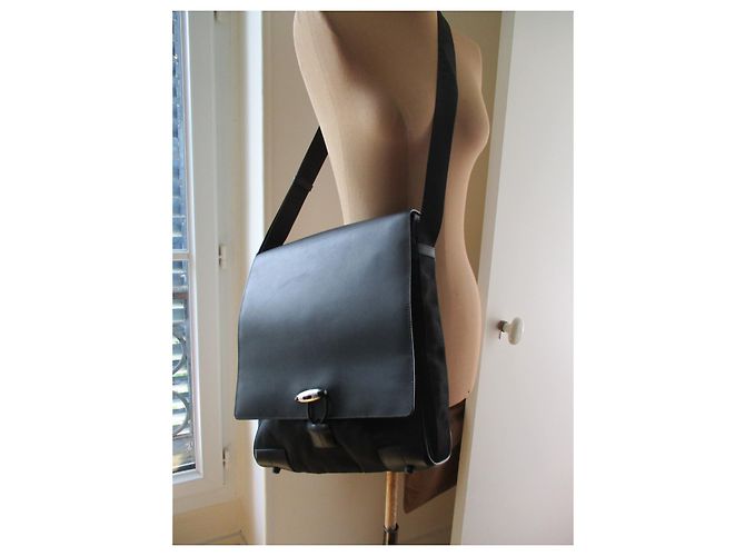 Borsa Montblanc Meisterstück in pelle e tela nera Nero - vista 2