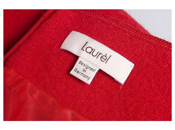 Laurèl Alloro, Twin set rosso con paillettes - vista 6