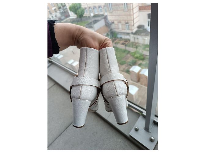 Botines Miu Miu de cuero blanco Talla 36 - vista 13