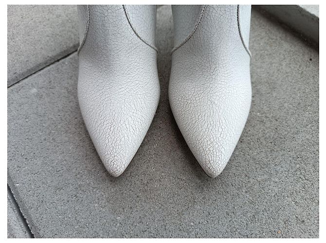 Botines Miu Miu de cuero blanco Talla 36 - vista 4