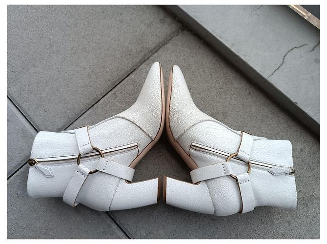 Botines Miu Miu de cuero blanco Talla 36 - vista 5