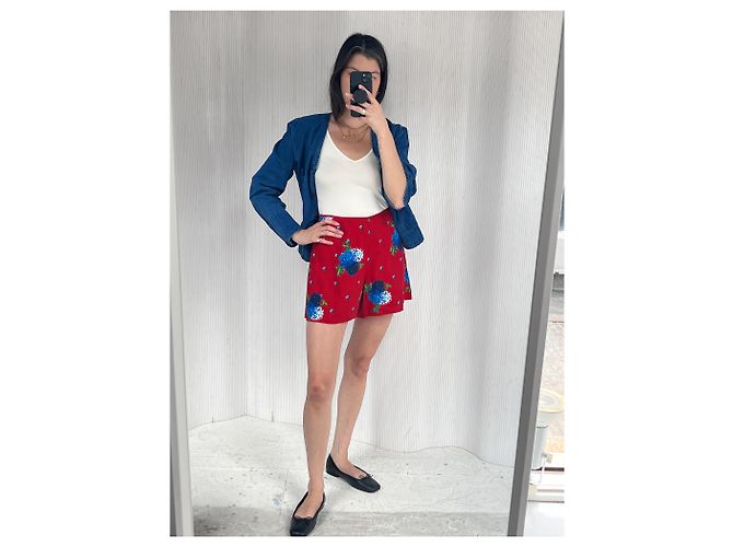 Short floreale rosso di Marc Jacobs - vista 2