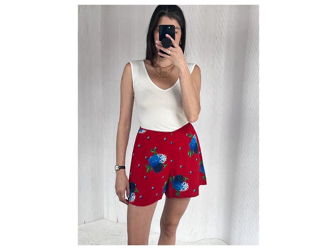 Short floreale rosso di Marc Jacobs - vista 3