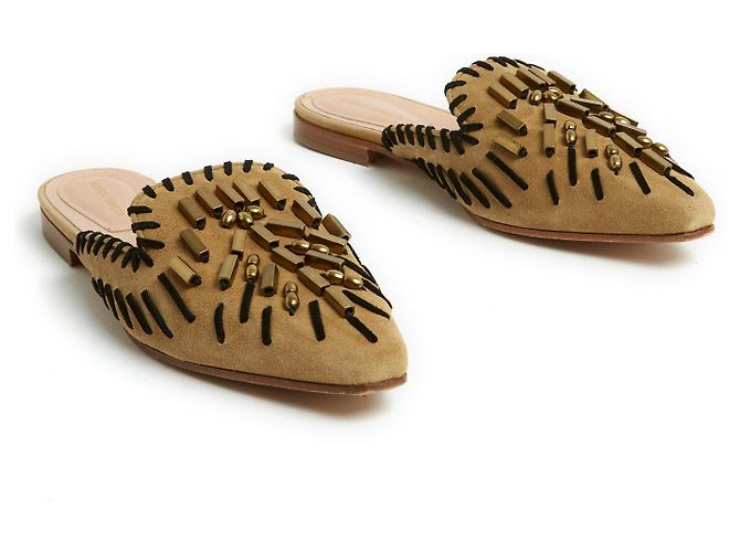 Alberta Ferretti Mules piatte EU39 in camoscio beige con perle US8. - vista 2