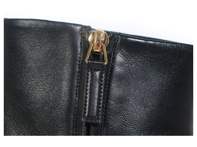 CHANEL - Schwarze Leder-Wedge-Stiefeletten (Größe 39) - Ansicht 5