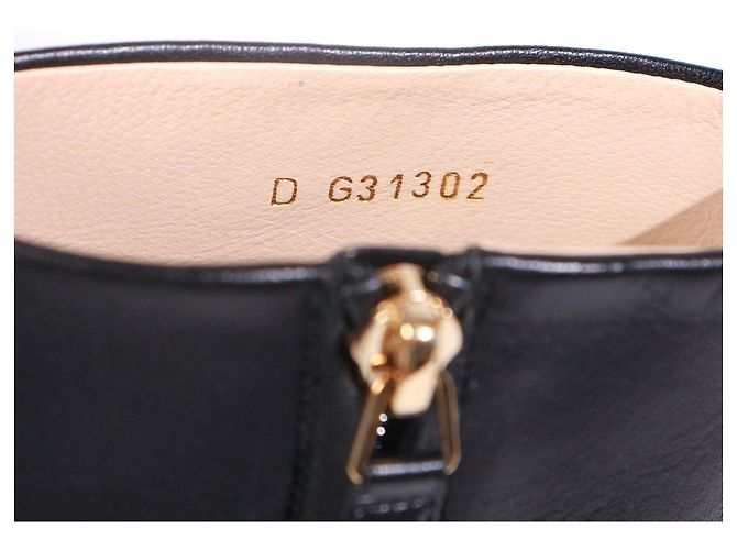 CHANEL - Schwarze Leder-Wedge-Stiefeletten (Größe 39) - Ansicht 6