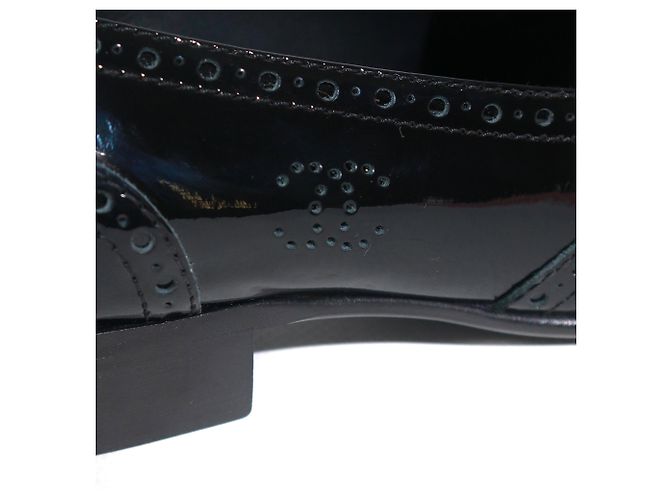 CHANEL - Schwarze Lackleder Slipper (Größe 39) - Ansicht 3