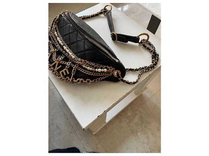 Wallet On Chain Banane Chanel catene perle Gold hardware - vista 3