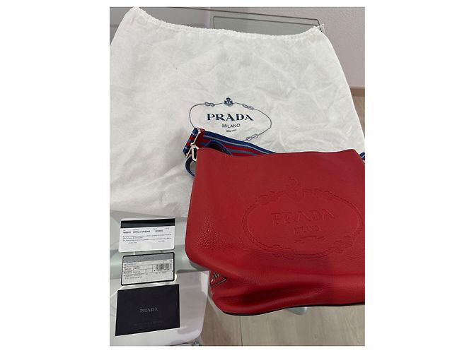 Vitello Borsa a mano Prada in pelle rossa Rosso - vista 2