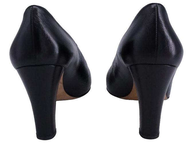 Timeless Décolleté Chanel CC Cap Toe in pelle nera Nero - vista 3