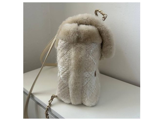 Zainetto Chanel Duma in tweed e pelle beige - vista 11