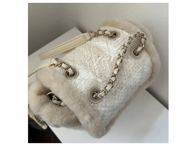 Zainetto Chanel Duma in tweed e pelle beige - vista 3