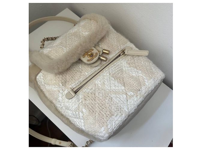 Zainetto Chanel Duma in tweed e pelle beige - vista 5