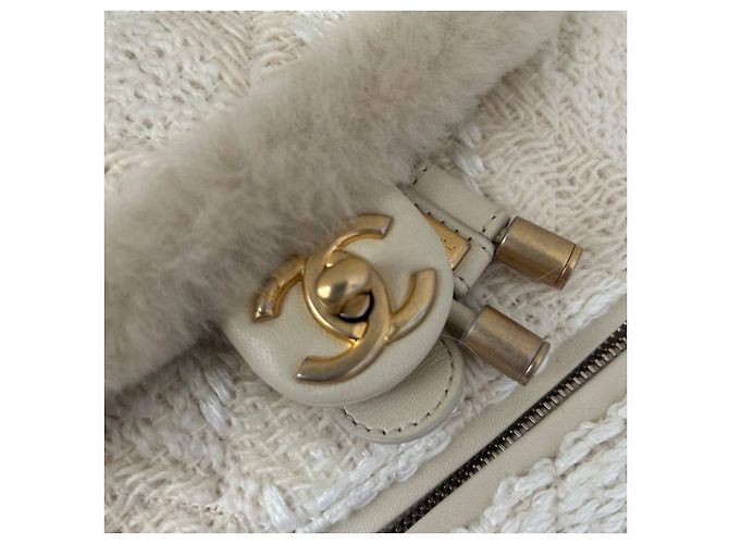 Zainetto Chanel Duma in tweed e pelle beige - vista 8