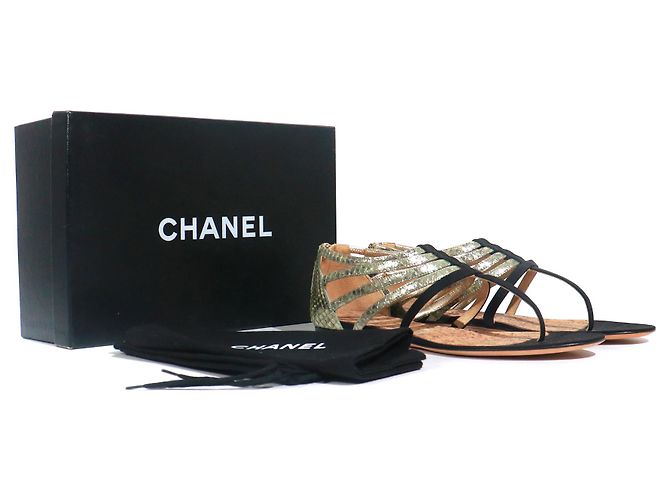 CHANEL - Sandali piatti in pelle con cinturini (Taglia 39) Nero - vista 8