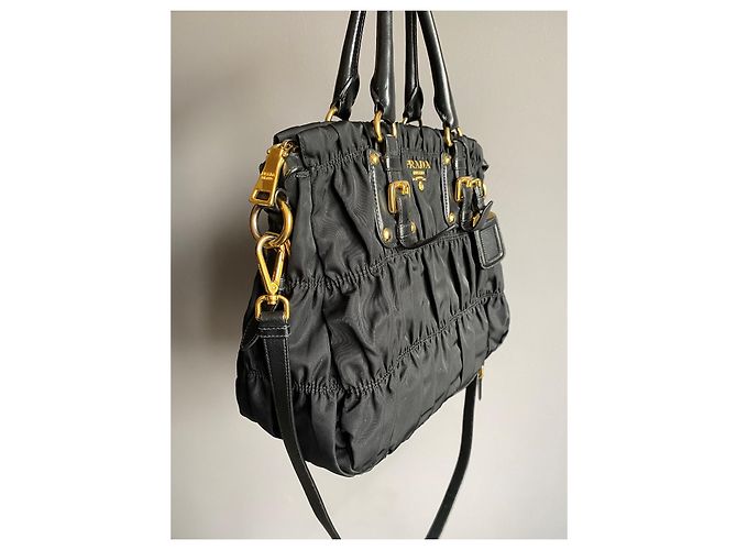 Borsa Tote Prada Tessuto Nylon Gaufre Nera Nero - vista 7