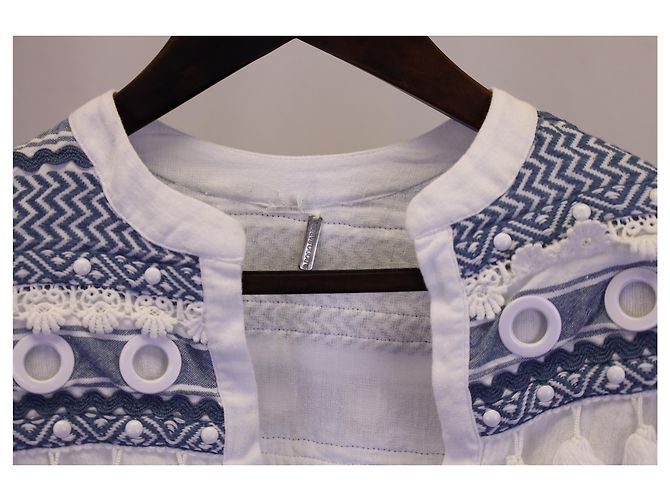 Autre Marque Top con detalle de barra o borla Dodo en algodón blanco - vista 7