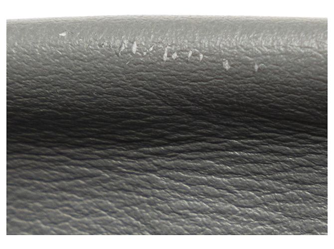 Bumbag Marsupio Louis Vuitton Monogram Shadow Discovery grigio - vista 8