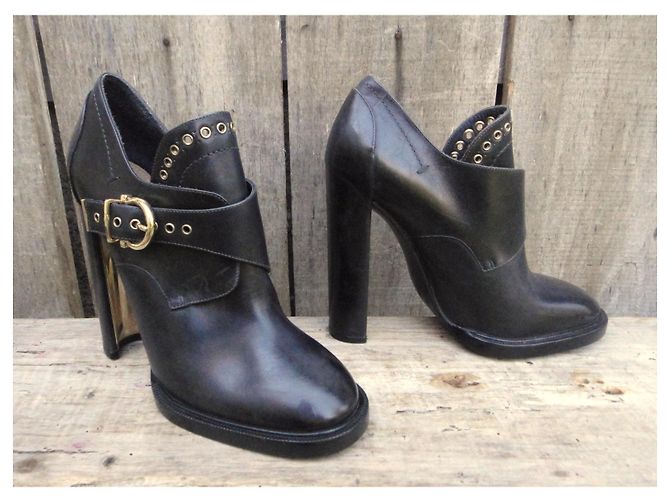 Stivaletti Salvatore Ferragamo Gancini in pelle nera Nero - vista 2