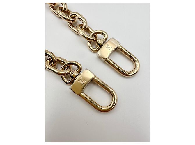 Correa de cadena Louis Vuitton de metal dorado. - vista 4