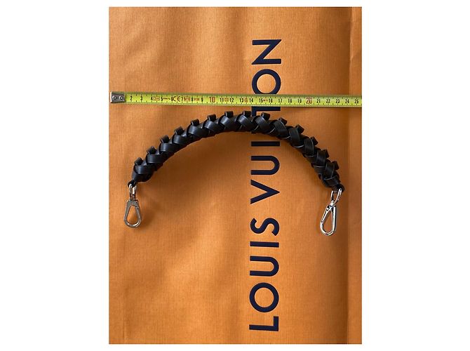 Manico  Louis Vuitton nero - vista 3