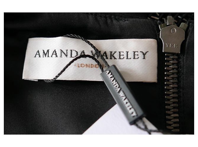 Vestido lápis preto bordado Amanda Wakeley - vista 5