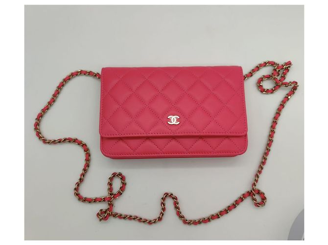 Chanel Wallet on Chain in pelle d'agnello rosa - vista 2
