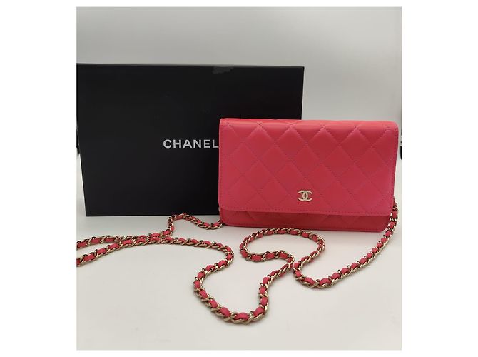 Chanel Wallet on Chain in pelle d'agnello rosa - vista 9
