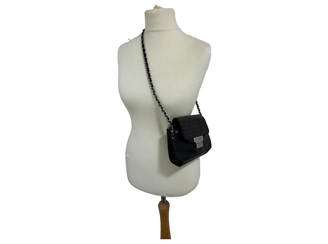 Chanel Borsa a tracolla in pelle nera e catena argento Nero Silver hardware - vista 16