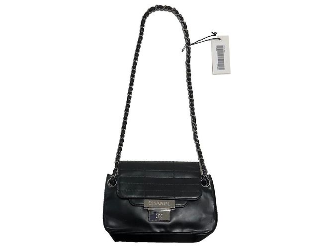 Chanel Borsa a tracolla in pelle nera e catena argento Nero Silver hardware - vista 3