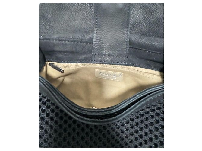 Borsa Messenger Chanel in pelle nubuck nera Nero - vista 12