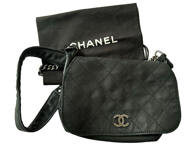 Borsa Messenger Chanel in pelle nubuck nera Nero - vista 20