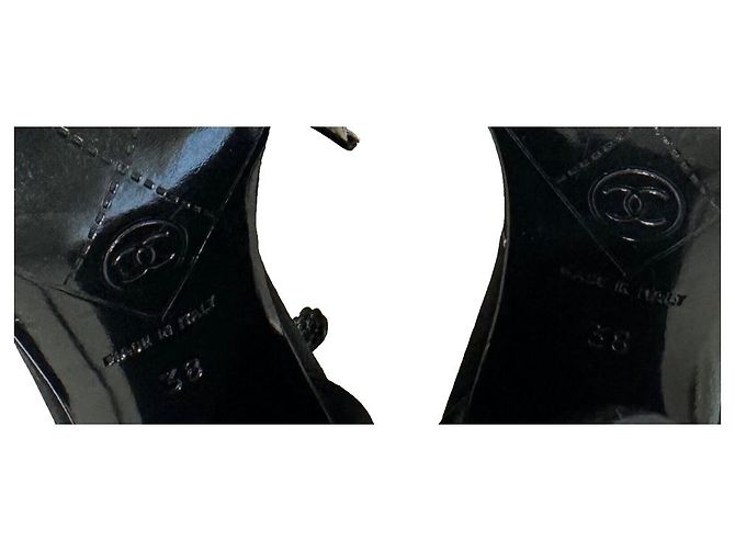 Décolleté Chanel Camellia in raso nero e crema - vista 15