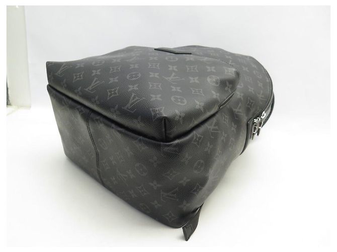 NEW LOUIS VUITTON DISCOVERY MM BACKPACK MONOGRAM CANVAS ECLIPSE BACKPACK Grey - view 5