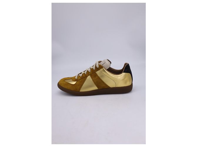 Maison Martin Margiela Sneakers stringate Maison Margiela Replica in pelle dorata e pelle scamosciata marrone - vista 12