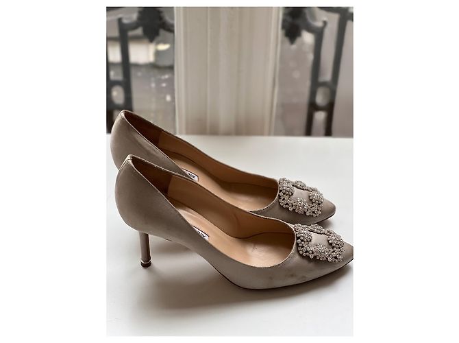 Manolo Blahnik décolleté Hangisi 39 Marrone chiaro - vista 3