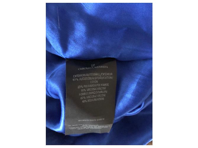 Carolina Herrera Maxikleid aus blauer Spitze - Ansicht 5